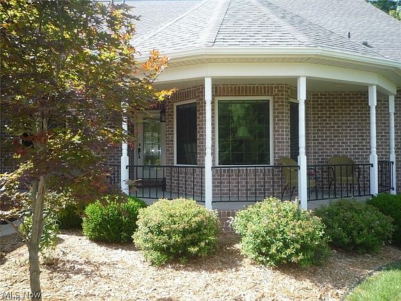 3rd image of 3908 River Rd
