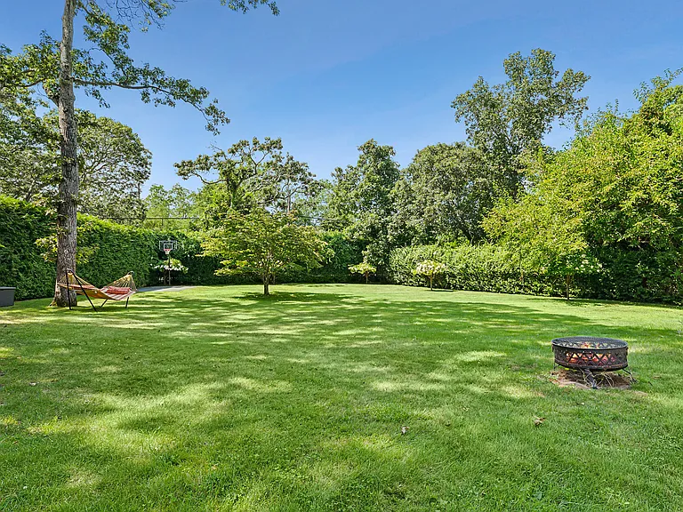 3 Shelter Island Ave — Photo 8