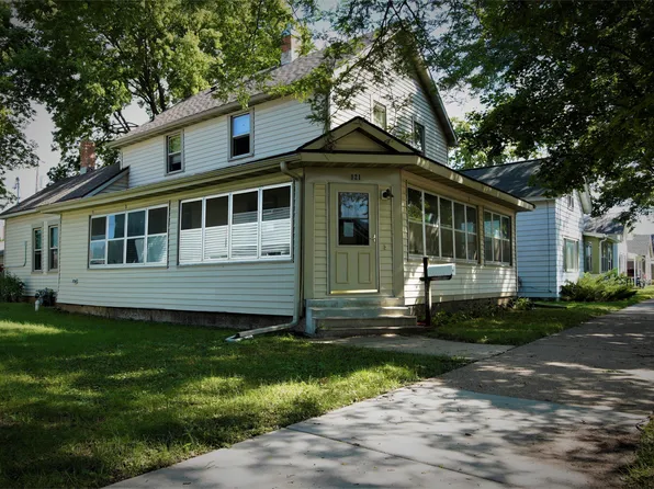 923 Johnson St, La Crosse, WI 54601