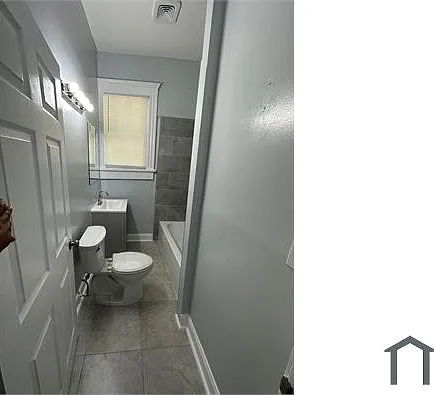 1427 W 8th St — Photo 13