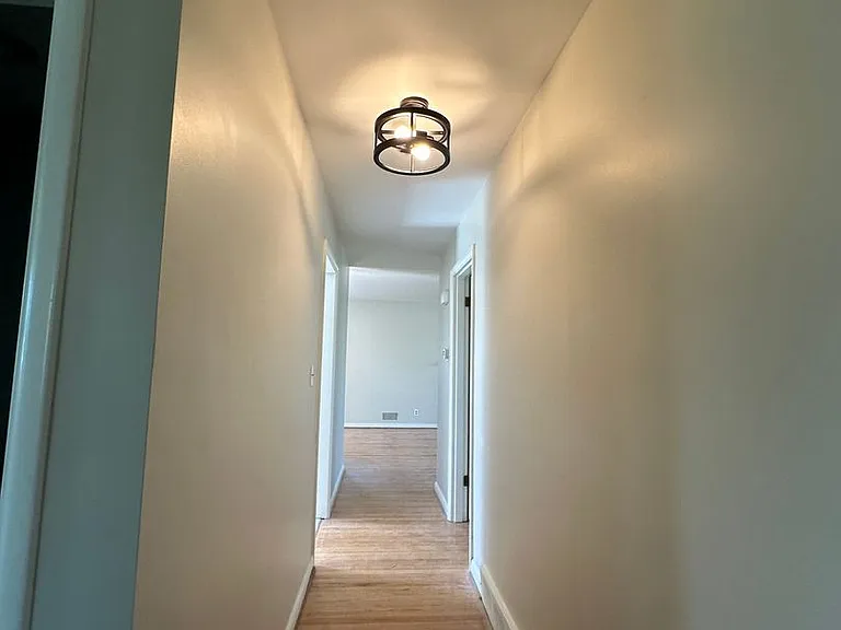 6892 Green Meadow Cir — Photo 10