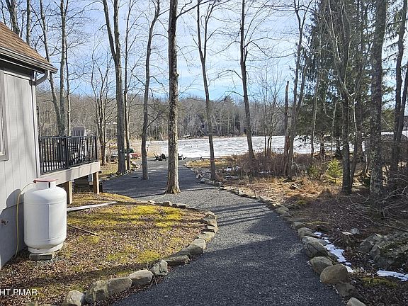 4th image of 254 N Arrow Dr