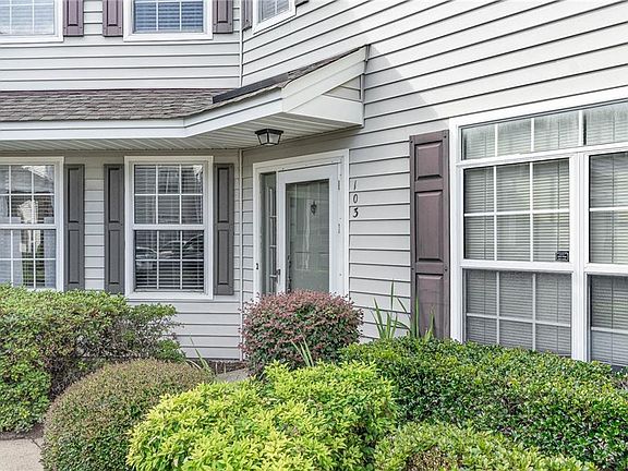 2nd image of 5110 Cypress Point Cir APT 103