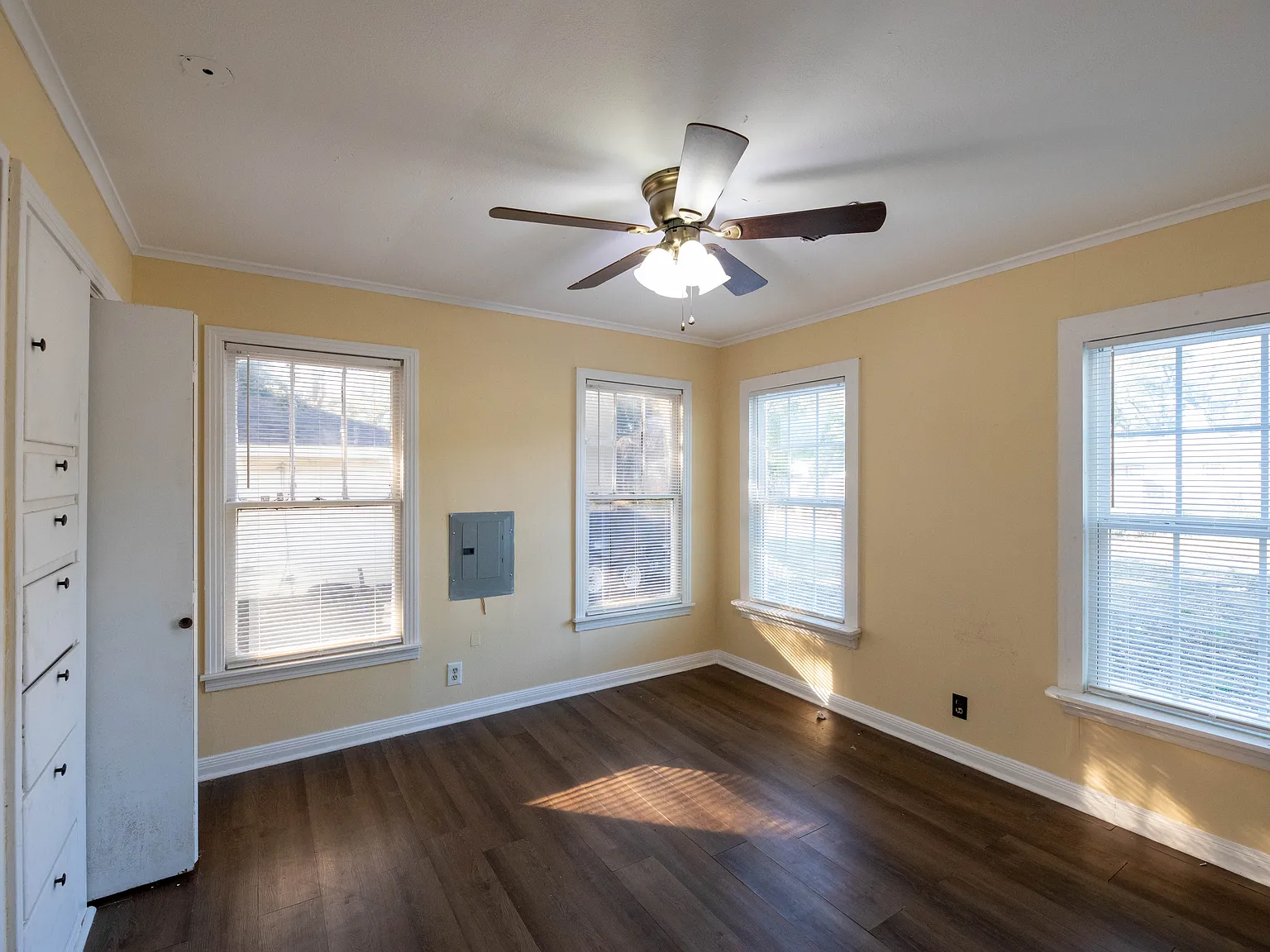 1813 Rose St. — Photo 4