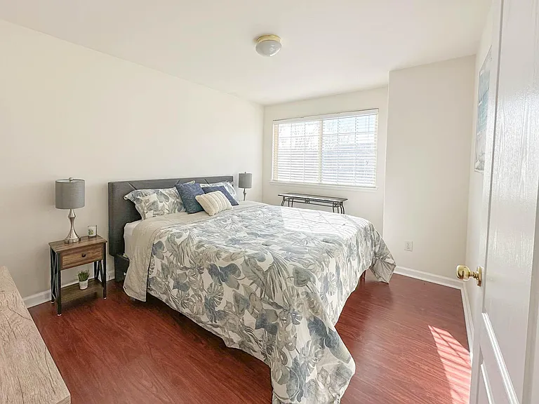 1052 Button Rock Dr — Photo 16