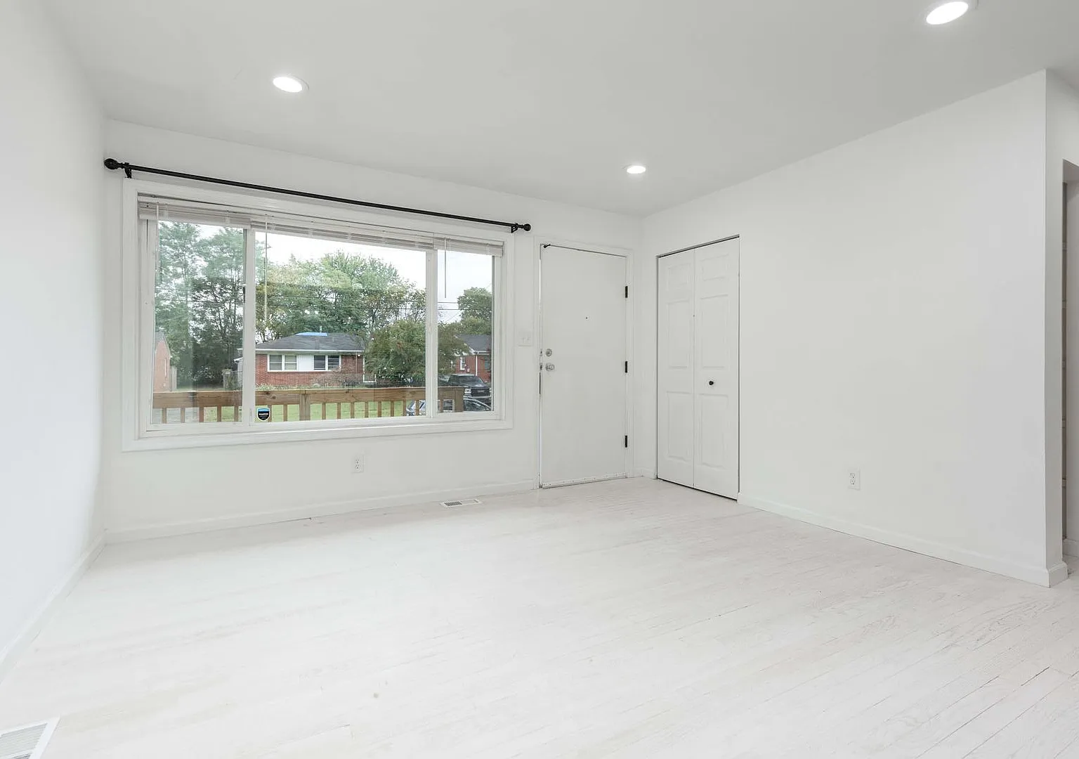 7914 Edsel Lane (Fern Creek) — Photo 4