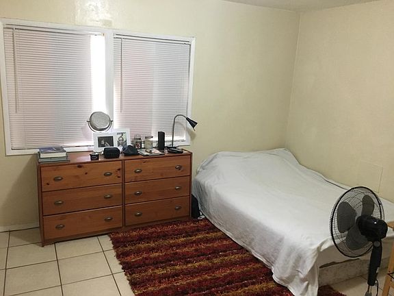 Studio Room