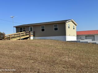 620 Ridge Rd, Madisonville, TN 37354