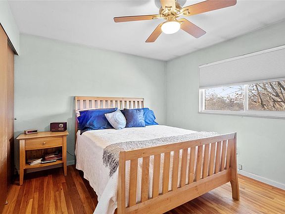 5th image of 1446 El Camino Dr