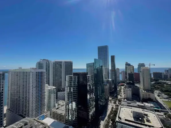 1060 Brickell Ave, Miami, FL