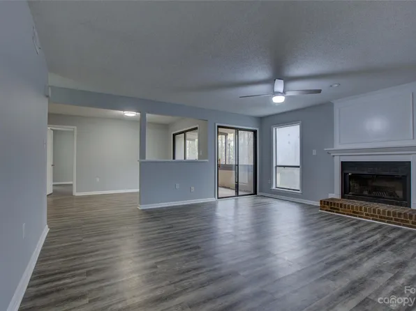 7106 Winery Ln, Charlotte, NC 28227
