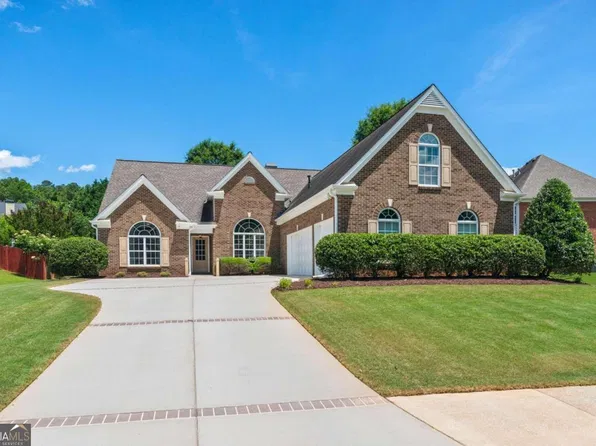4236 Crestwood Bend Cir, Buford, GA 30518