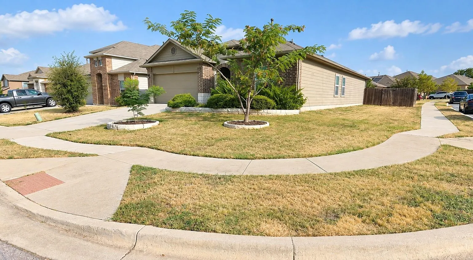 4 bed, 2.0 bath, 2017 sqft, $2,300 — Photo 1