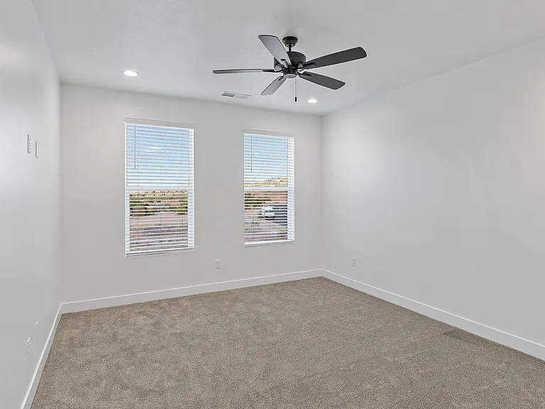 1082 W Albertine Ln #117 — Photo 16