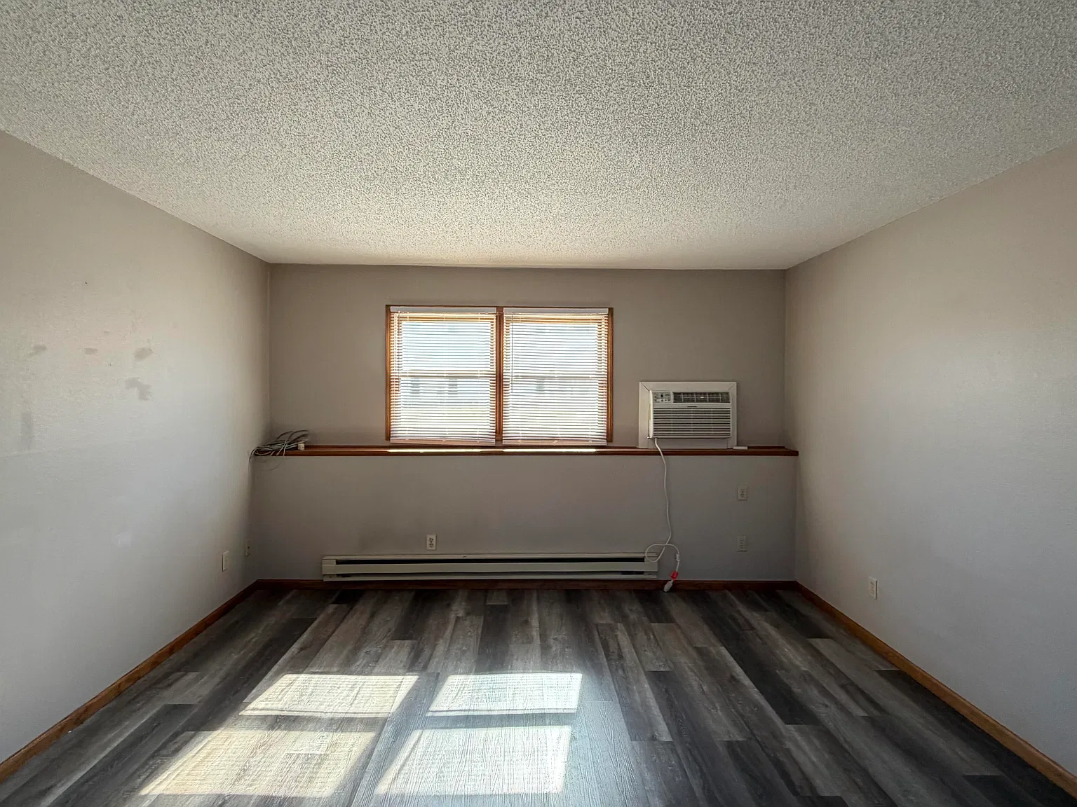 2 bed, $650 — Photo 4