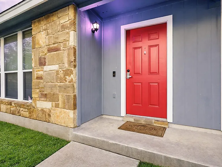 4620 Best Way — Photo 2
