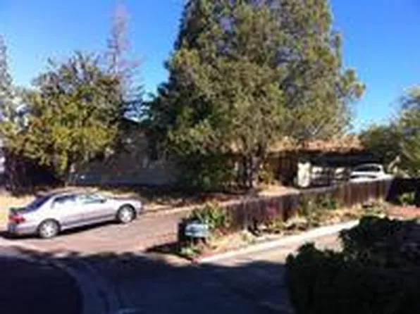 629 Kings Ct, Central Pt, OR 97502