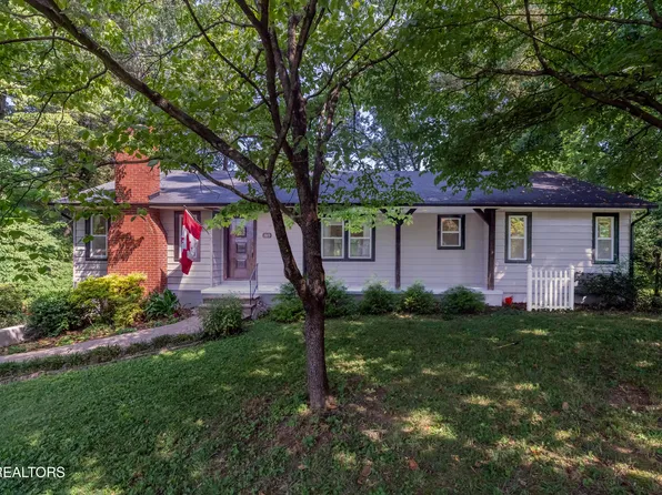 2805 Kenilworth Ln, Knoxville, TN 37917