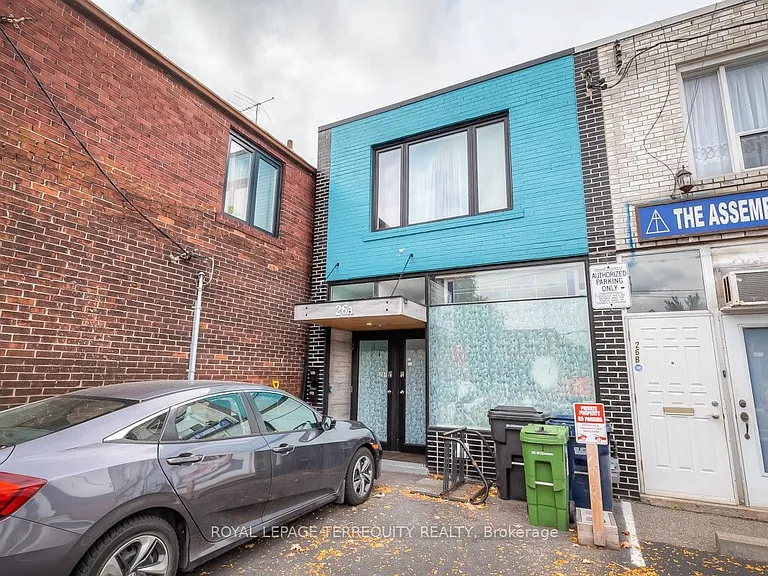 26A Scarlett Rd #BASEMENT — Photo 18