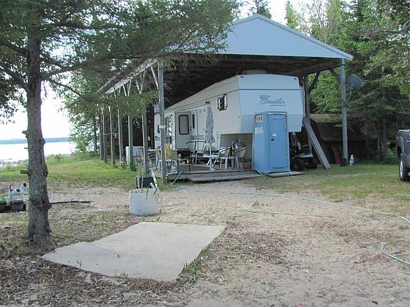 4th image of 4575 Straits View Dr