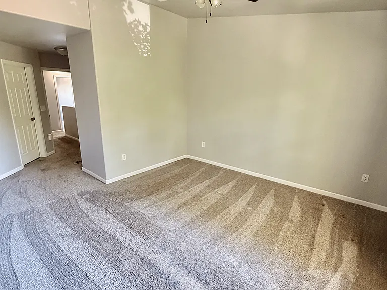 2031 Oakcrest Cir — Photo 23