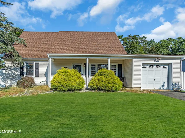 130 Shasta Lane, Toms River, NJ 08753