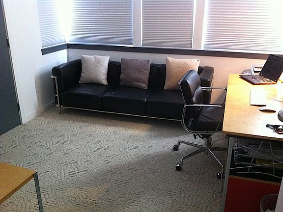 Guest bedroom/Office