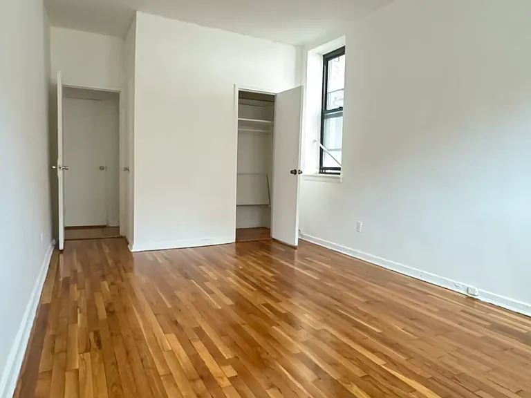143-30 Roosevelt Ave #1G — Photo 5