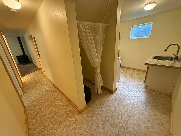 803 Oregon St #B — Photo 17