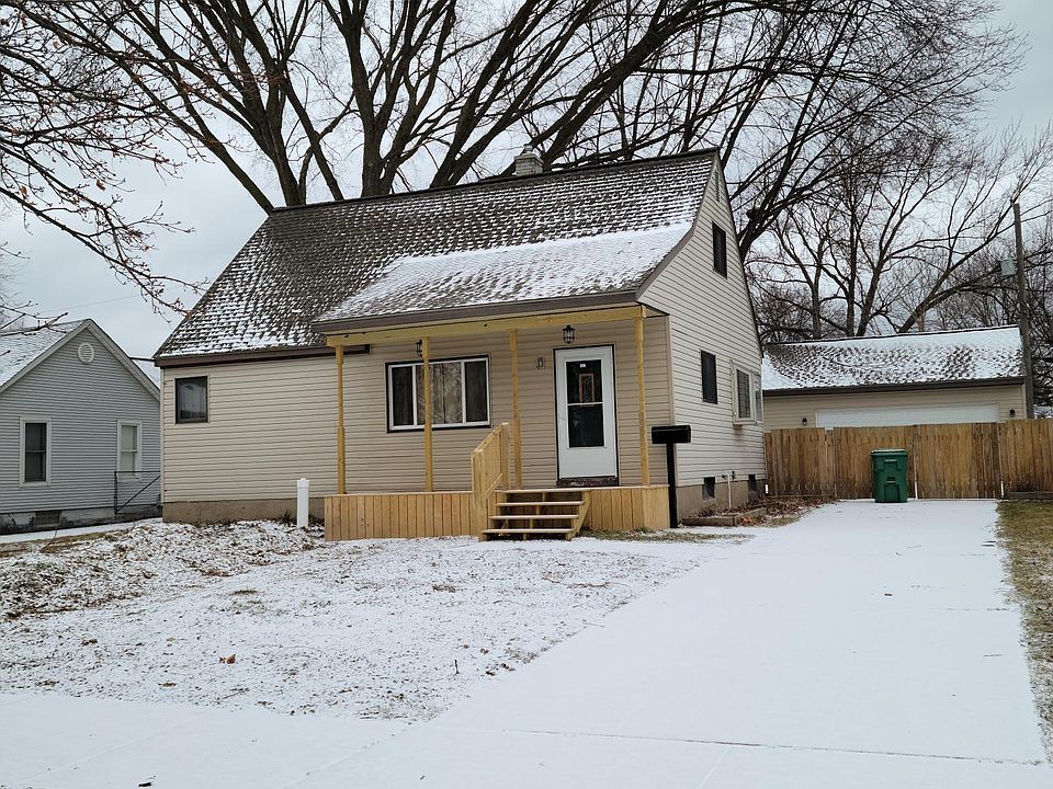 1st image of 32612 Florence St