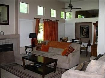 3rd image of 2827 Catalina Dr
