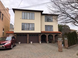 1471 Paterson Plank Rd, Secaucus, NJ 07094