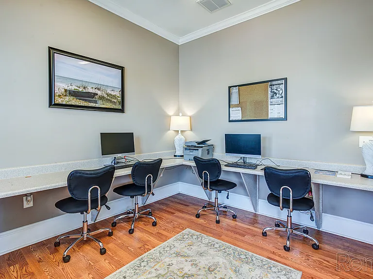 Charleston Place — Photo 14