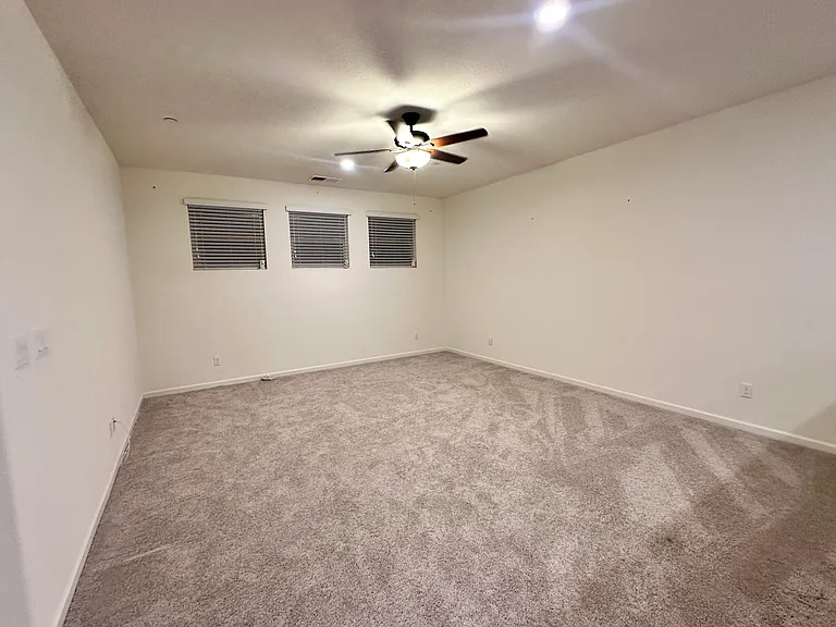 Vino Verde Ct — Photo 12