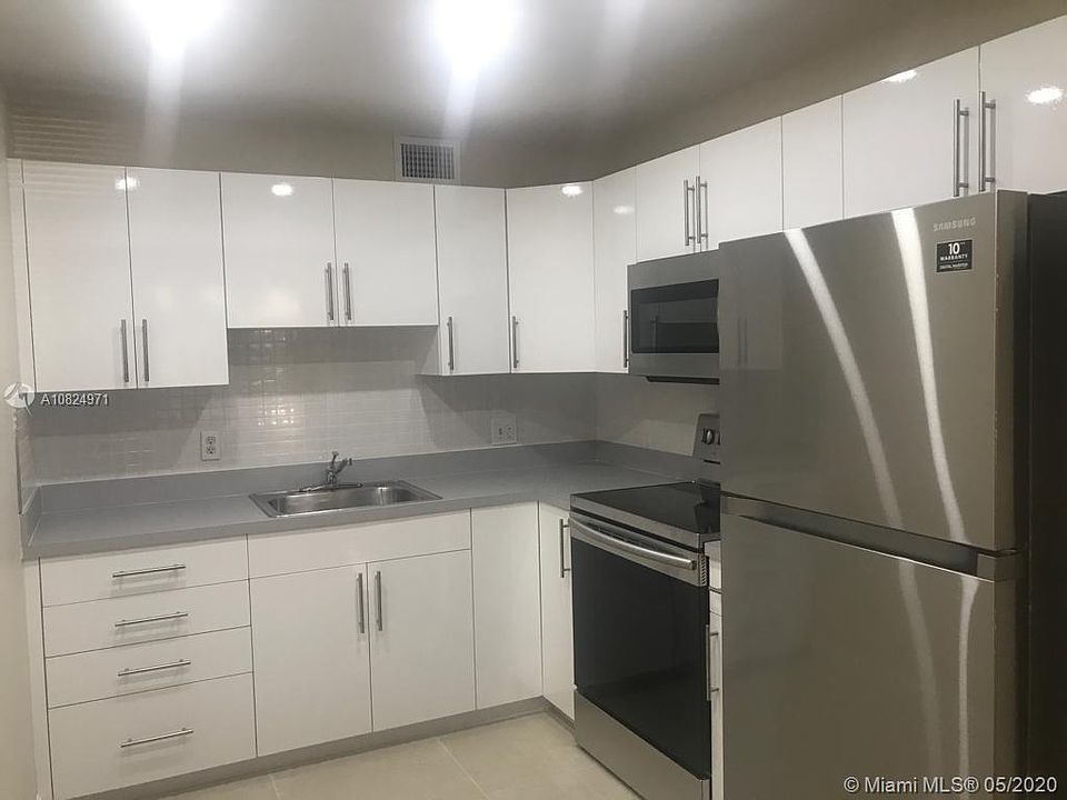 1st image of 551 SW 135th Ave APT 214B