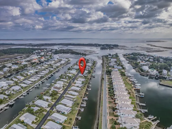 51 Janet Dr, Crawfordville, FL 32327