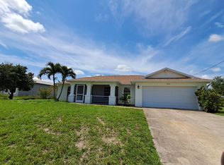1306 Diplomat Pkwy W, Cape Coral, FL 33993