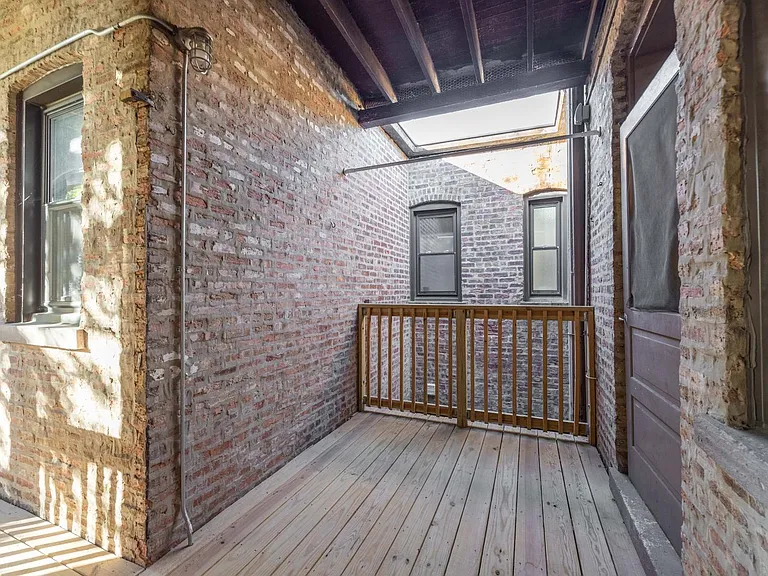 1251 W Rosemont Ave #1 — Photo 6