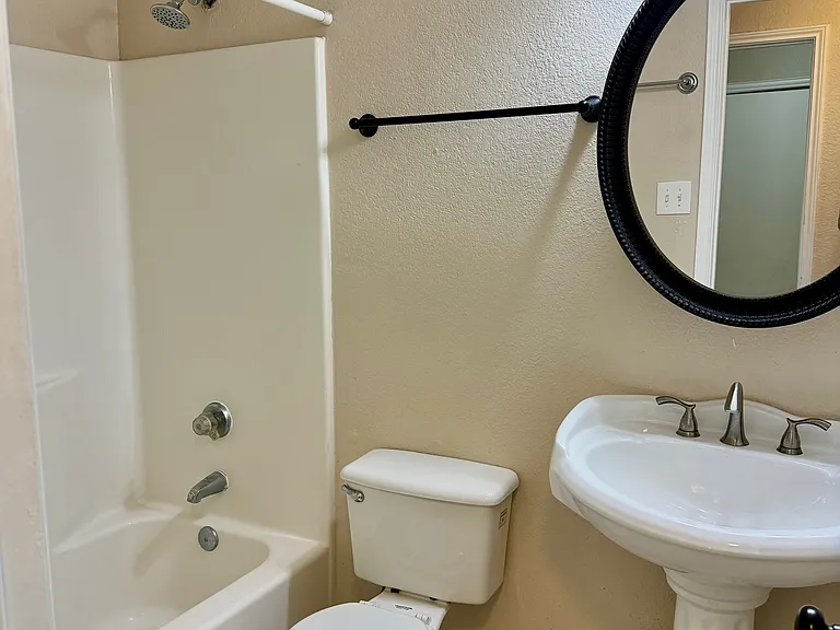 810 Wilmor Ct — Photo 15
