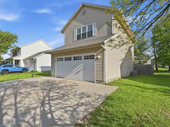 1624 Dickenson Ln, Iowa City, IA 52240