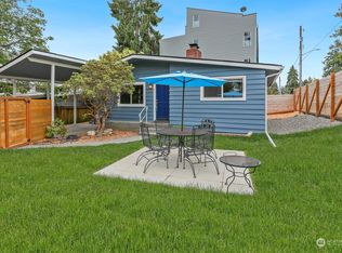 903 N 167th St, Shoreline, WA