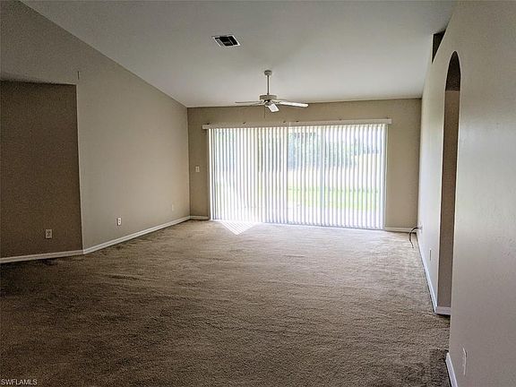 3rd image of 2604 NE 7th Pl