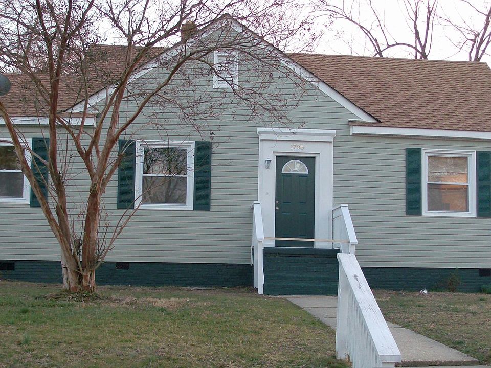 1st image of 1705 Oak Hill Ln