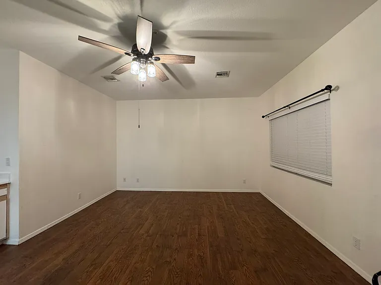 317 Phyllis Dr #2 — Photo 20