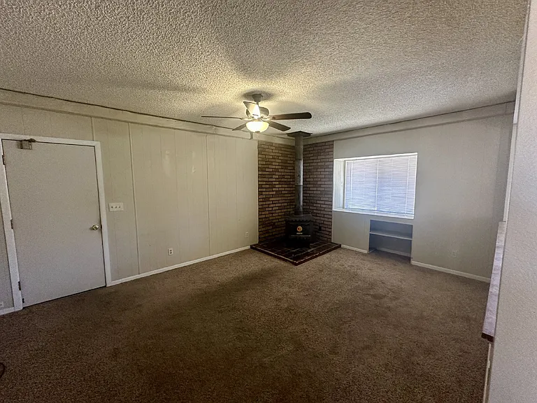 366 W Tamarack Ln — Photo 7