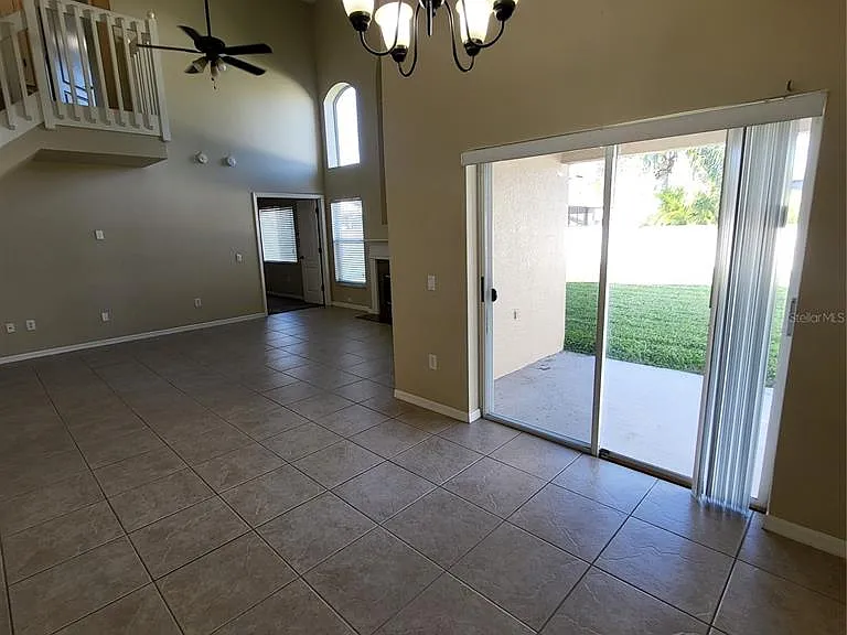 25903 Bloomsbury Ct — Photo 15