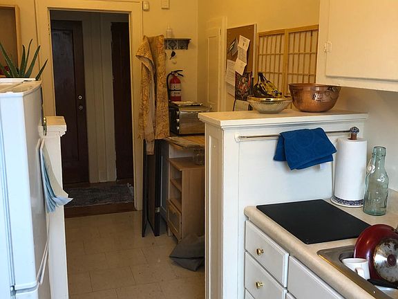 5th image of 170 Irvington Ave APT 302
