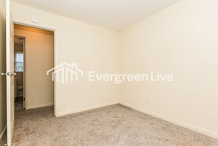 2611 Onaoto Ave — Photo 10