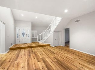10200 Gothic Ave, North Hills, CA 91343