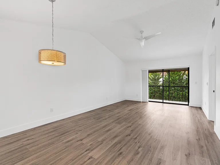 5151 W Club Cir #206 — Photo 8